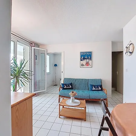 아파트 Parc De Pontaillac-10 By Interhome